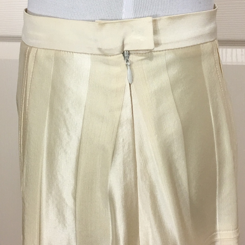 NWT! Rochas skirt - Picture 4 of 7
